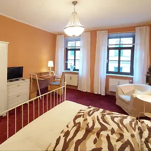 City-ferienwohnungen-dresden&cottage Im Garten - Zentral In Der Neustadt Louisenstrasse , Dresden Deutschland