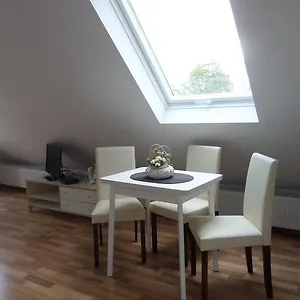 Flughafenapartement Sky View , Düsseldorf Deutschland
